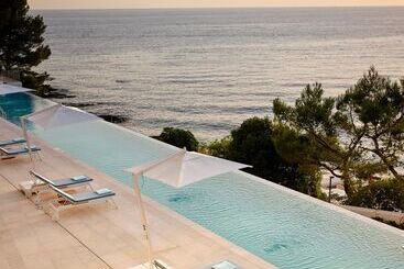 Grand Hotel Brioni Pula, A Radisson Collection