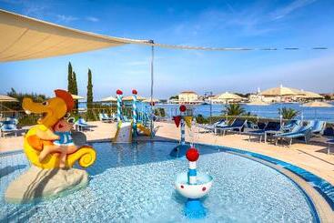 هتل Isabella Island Resort Valamar Collection