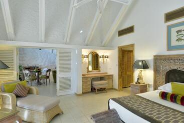 אתר נופש La Pirogue Mauritius