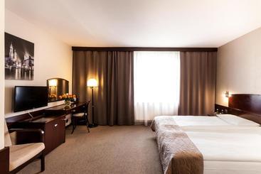 هتل Go Carcow Resort