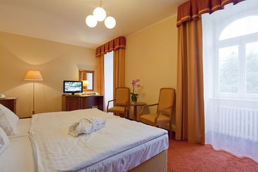 هتل Danubius Health Spa Resort Centralni Lazne