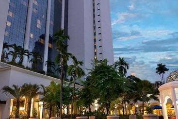 هتل Istana Kuala Lumpur City Center