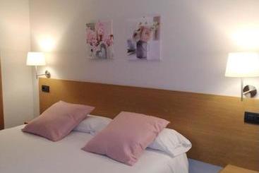 Aparthotel El Serch