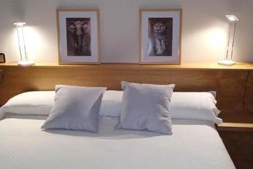 Aparthotel El Serch