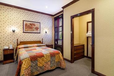 هتل 17 - Extended Stay