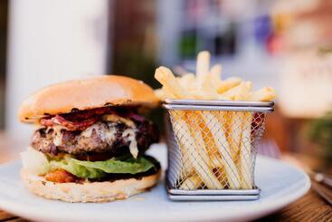 Hotel The Cricketers Arms