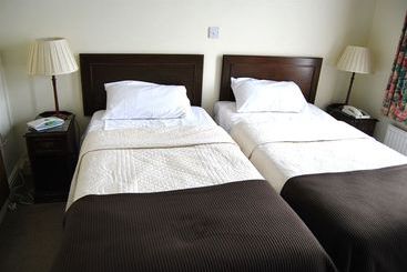 هتل Olivers Lodge