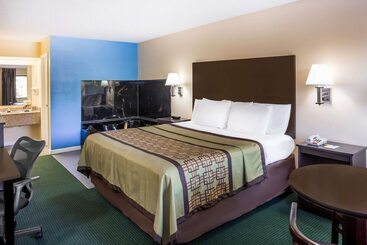 هتل Days Inn By Wyndham Enterprise