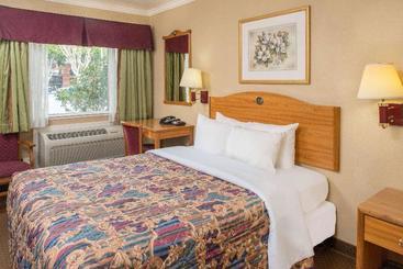 هتل Days Inn By Wyndham San Francisco Downtown/civic Cntr Area