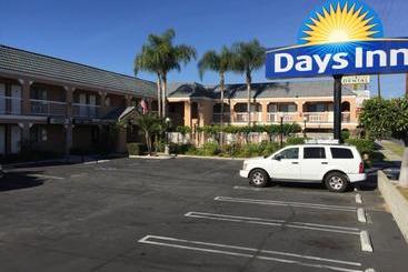 هتل Days Inn By Wyndham Whittier Los Angeles