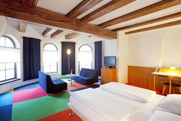 هتل Vienna House By Wyndham Havelufer Potsdam