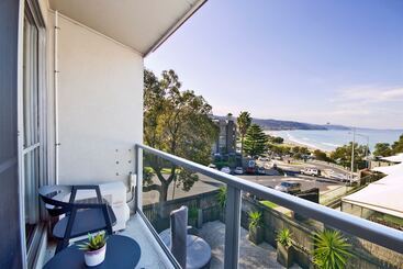 Lorne Bay View Motel