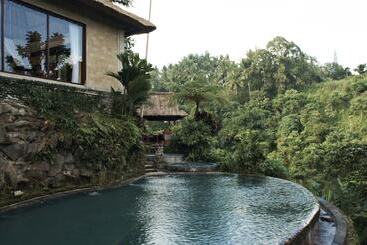 Pita Maha Resort & Spa