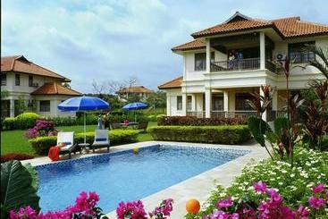 هتل Bintan Lagoon Resort
