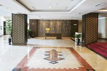 هتل Kyriad Bumiminang