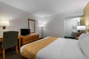 هتل Cco  & Suites Downtown