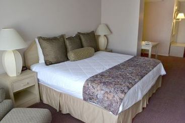هتل Safari Inn Downtown