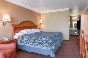 هتل Days Inn By Wyndham Hillsboro Tx