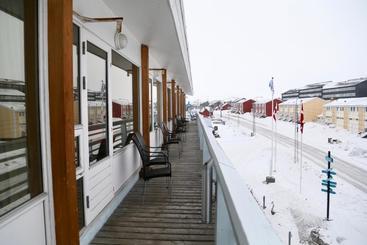 هتل Hvide Falk