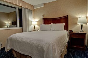 فندق Best Western Plus Suites Downtown Calgary