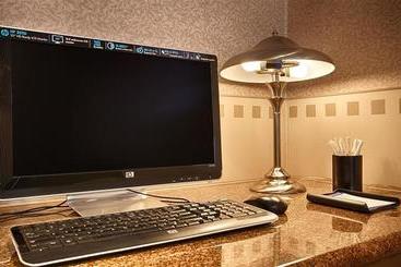 هتل Monterey Park Inn