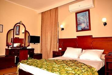 Hotel Sand Beach Resort