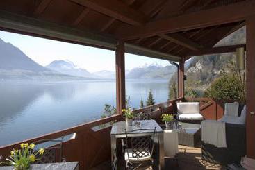 Paradieshotel Rotschuo