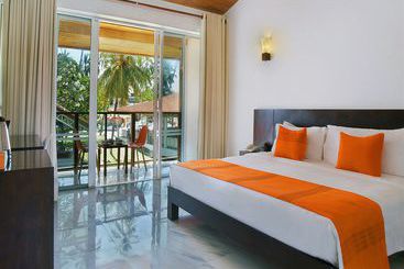 استراحتگاه Calamander Unawatuna Beach