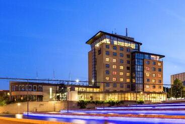 هتل NH Zoetermeer