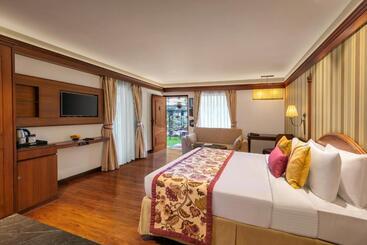 ホテル Shervani Hilltop Resort
