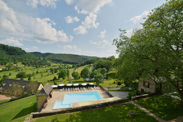 هتل Château De Salles