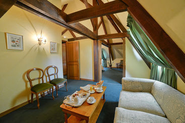 هتل Château De Salles