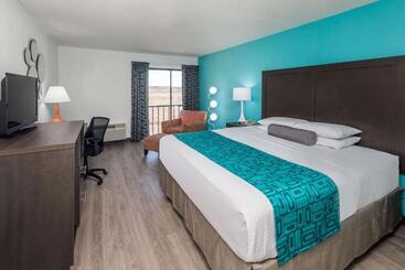 هتل Howard Johnson By Wyndham Beaufort/parris Island