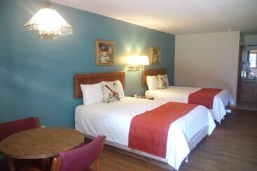 Meadowlark Motel With Restaurant & Bar