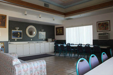 هتل Goodnite Inn And Suites
