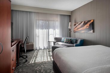 בית מלון כפרי Courtyard By Marriott Mahwah