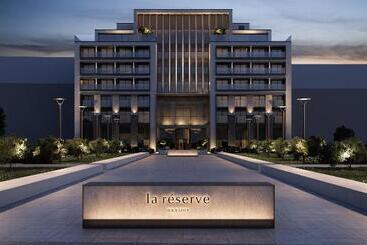 ホテル La Réserve Resort