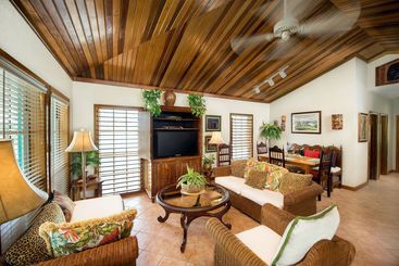 Banyan Bay Suites