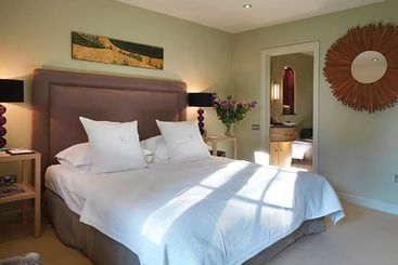 هتل Calcot  & Spa