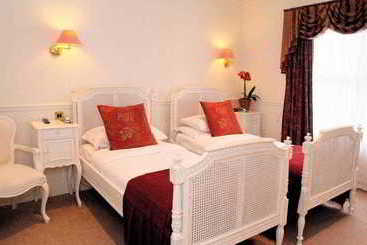 هتل Westwood Lodge