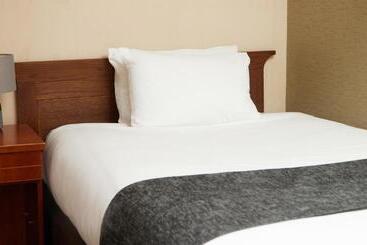 Kings Arms Hotel By Greene King Inns