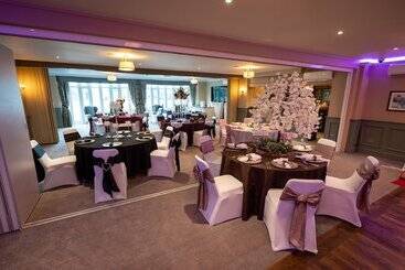 Riverside Hotel By Chef & Brewer Collection
