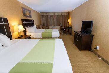 בית מלון כפרי The George Dawson Inn & Conference Centre