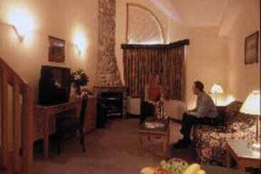 استراحتگاه Chateau Canmore