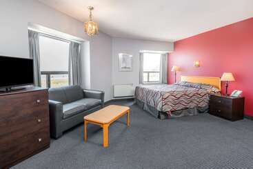 מוטל Super 8 By Wyndham Mt Hope Hamilton Intl Arpt On