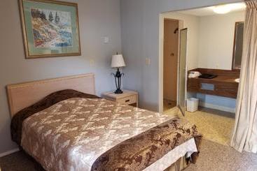 مُتل Slumber Lodge Williams Lake