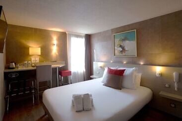 בית מלון כפרי Best Western l'Atelier 117