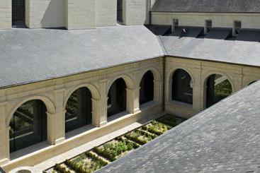 هتل Fontevraud L Ermitage