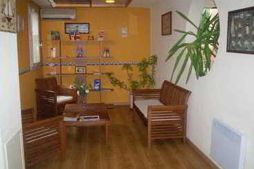 هتل Guestready   Séjour Familial Charmant à Antibes