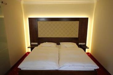 هتل Zur Weinsteige